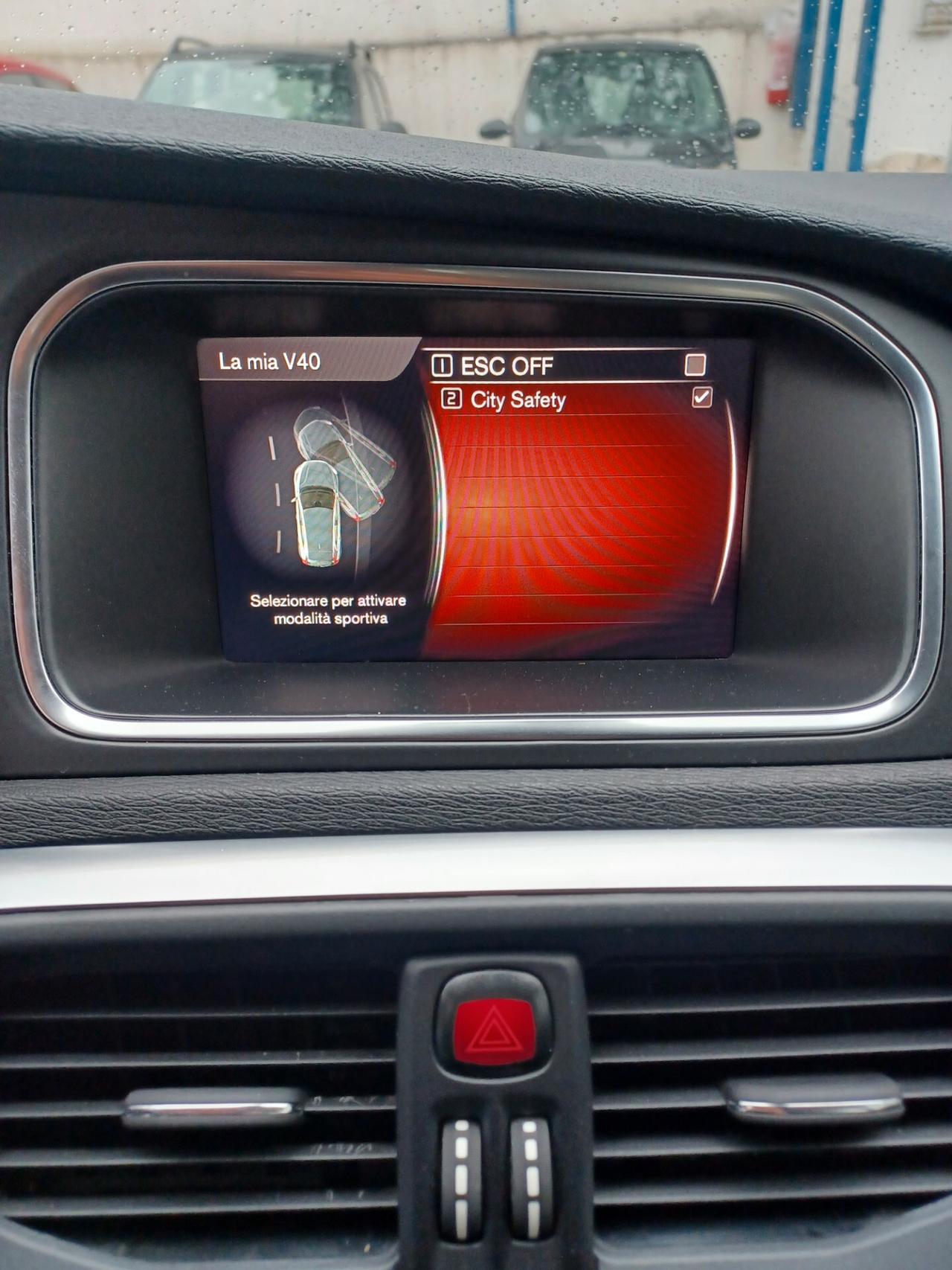 Volvo V40 D3 Geartronic Momentum ANNO 2017