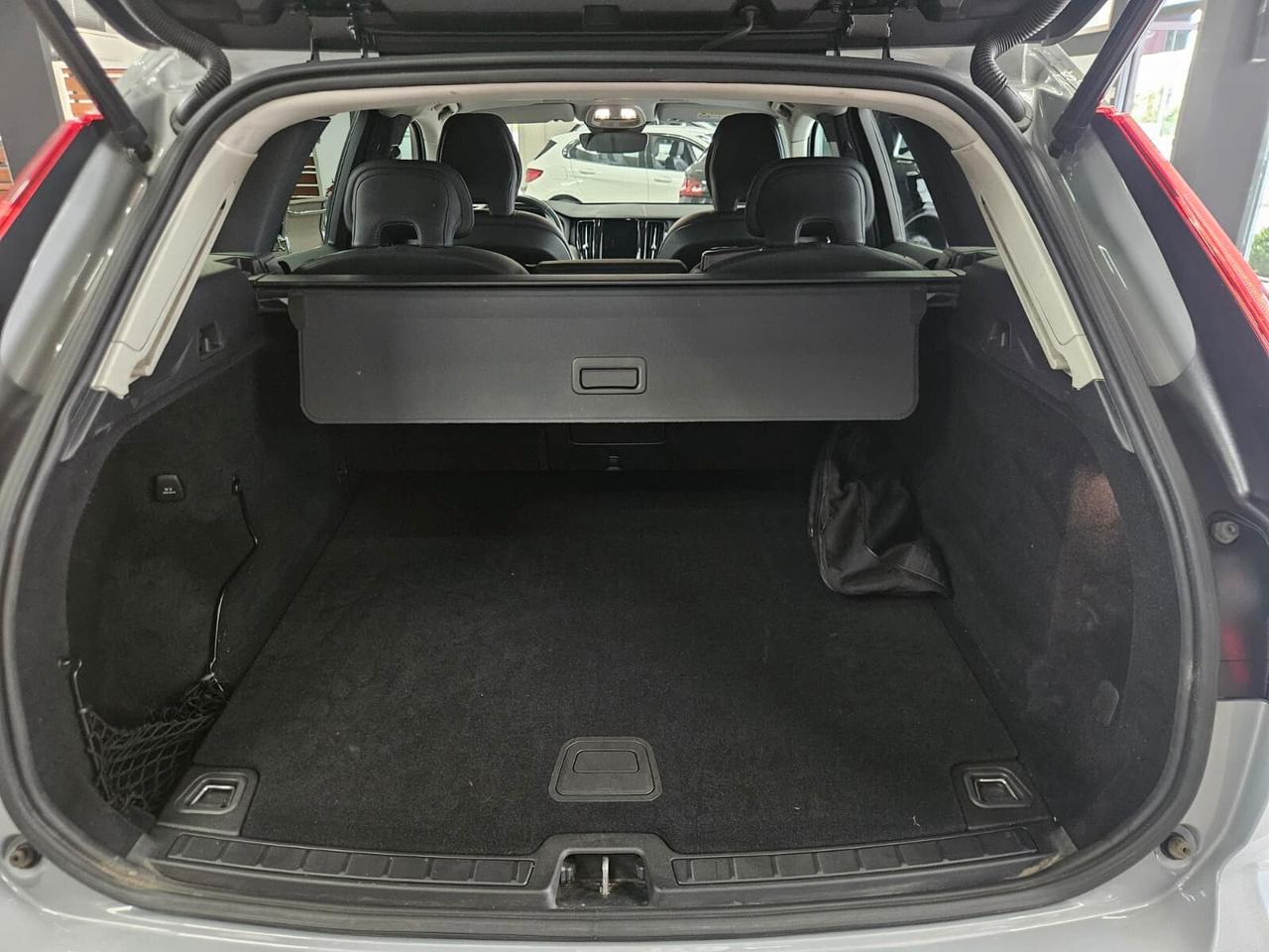 Volvo XC 60 XC60 B4 AWD automatico Core