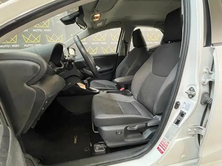 Toyota Yaris 1.5 Hybrid 5 porte Business AUTOCARRO