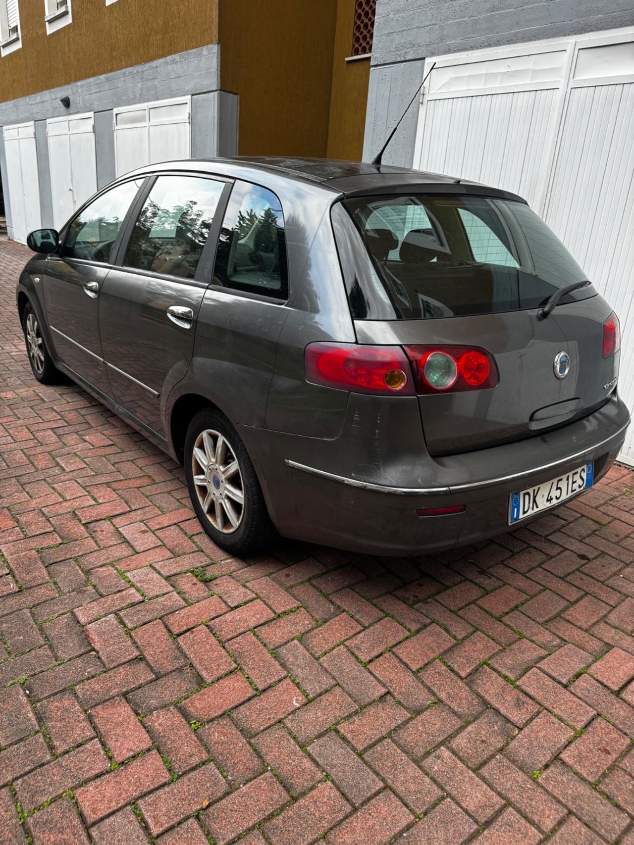 Fiat Croma 1.9 Multijet Emotion