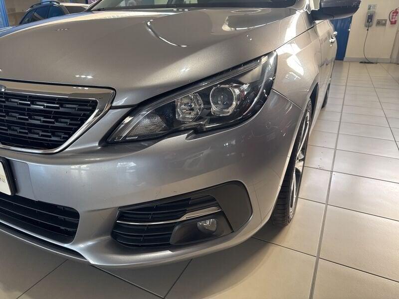 Peugeot 308 BlueHDi 130 S&S SW Allure