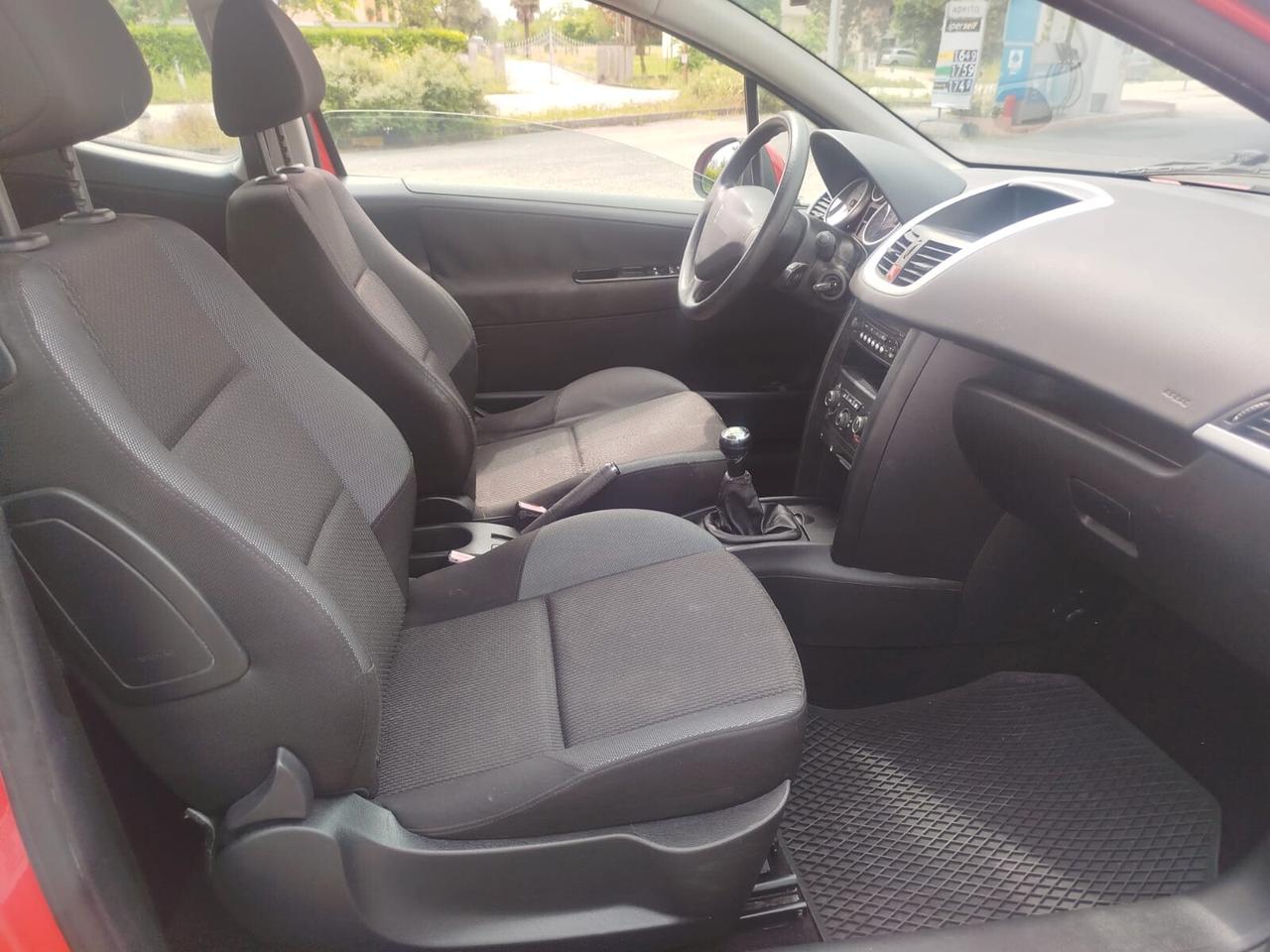 Peugeot 207 1.4 GPL (Accetto Permute)