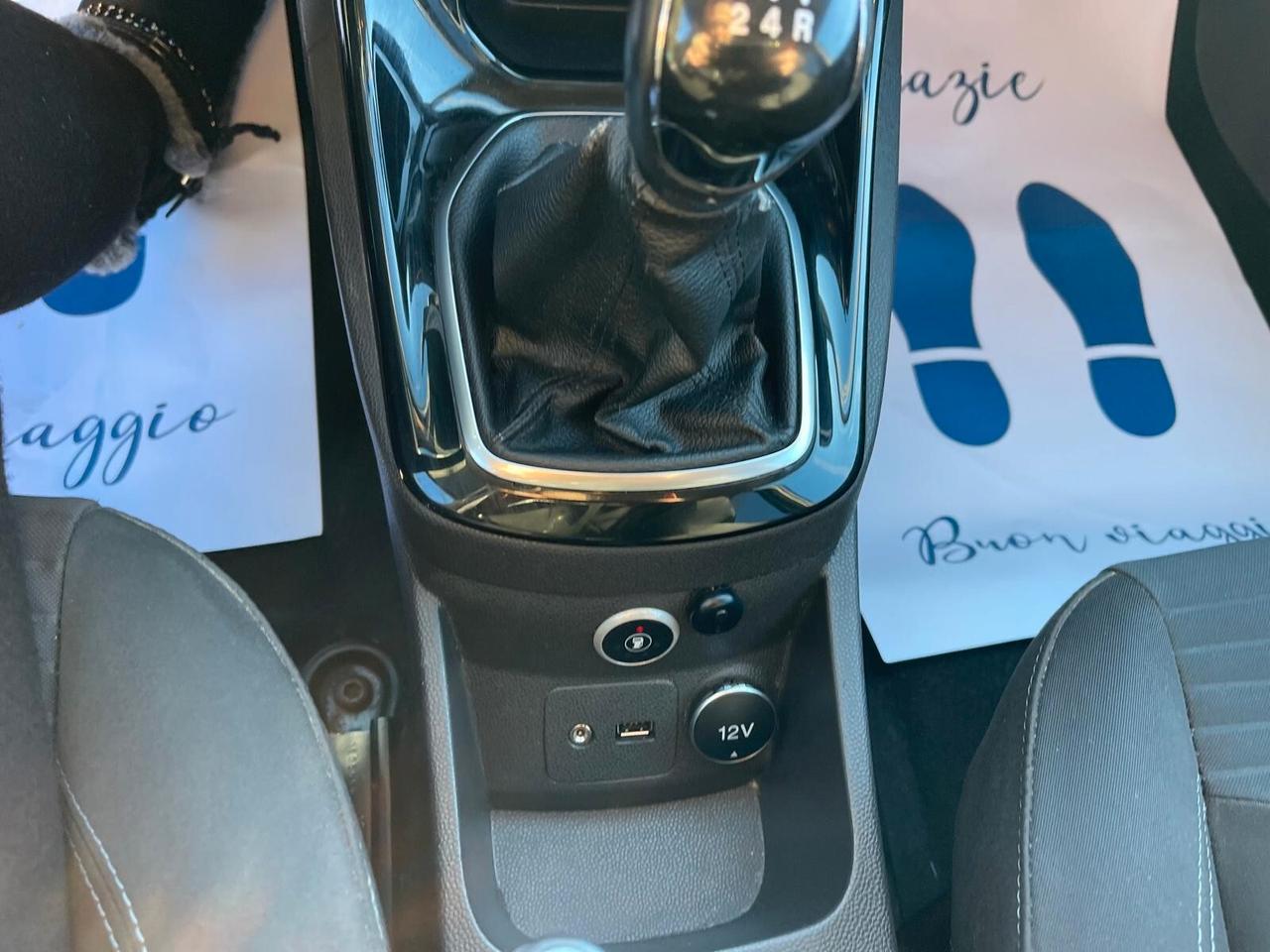 Ford Fiesta 1.4 5p. Bz.- GPL Titanium