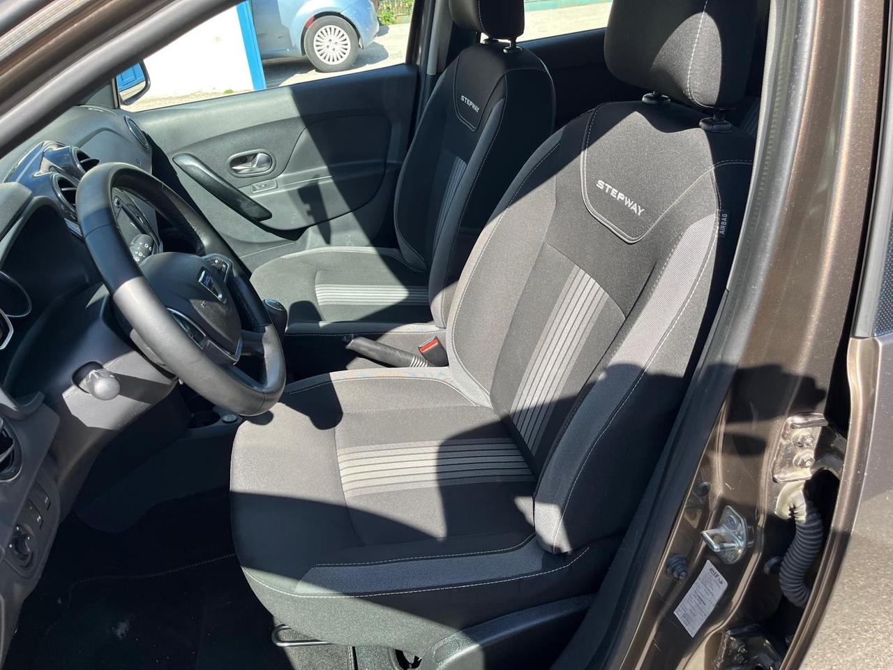 Dacia sandero StepWay-900 tce/gpl-2018