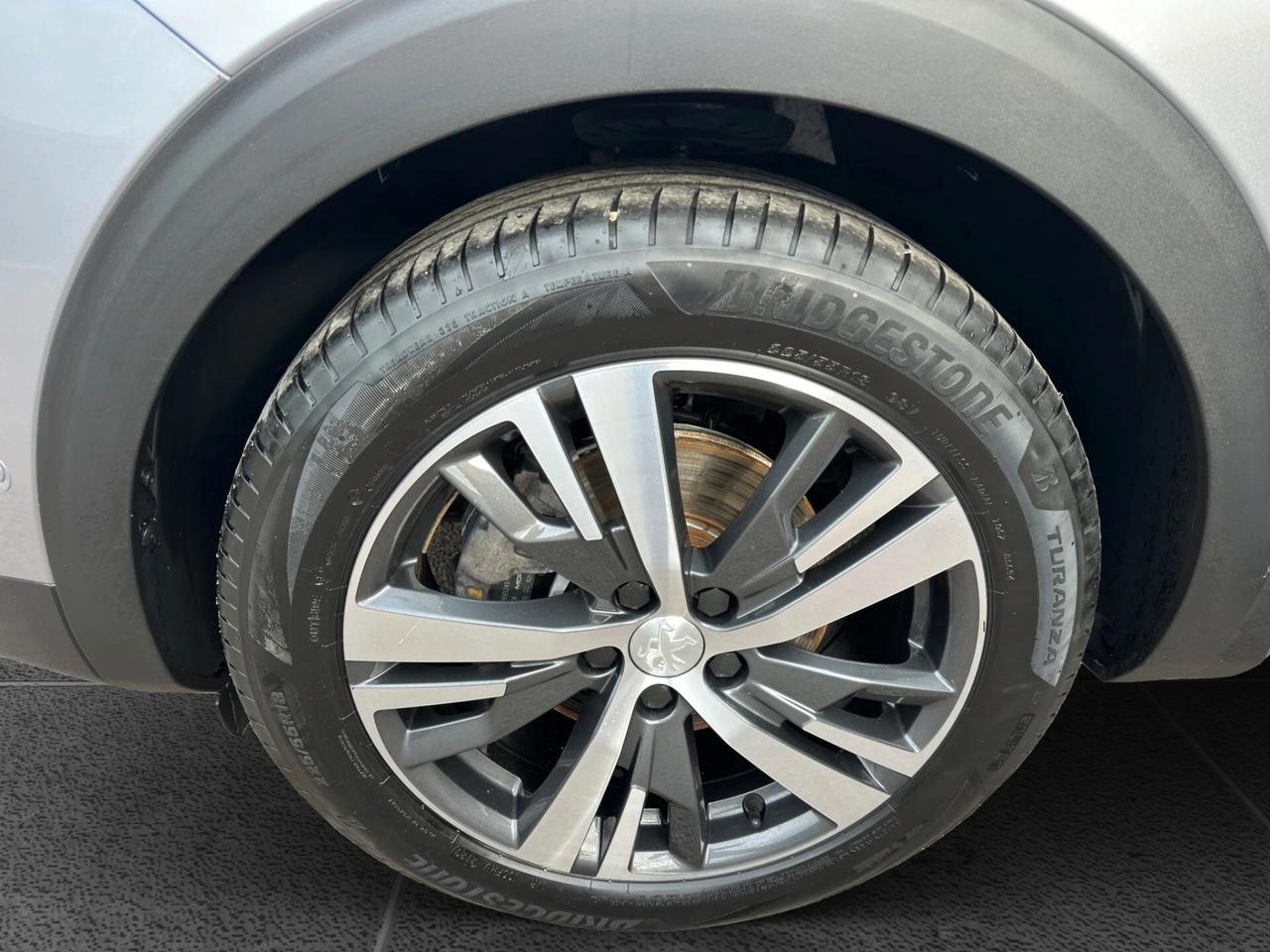 Peugeot 3008 BlueHDi 130 S&S EAT8 Allure