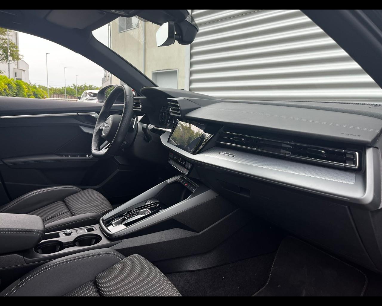 AUDI A3 SPORTBACK 35 TDI S-TRONIC S LINE EDITION