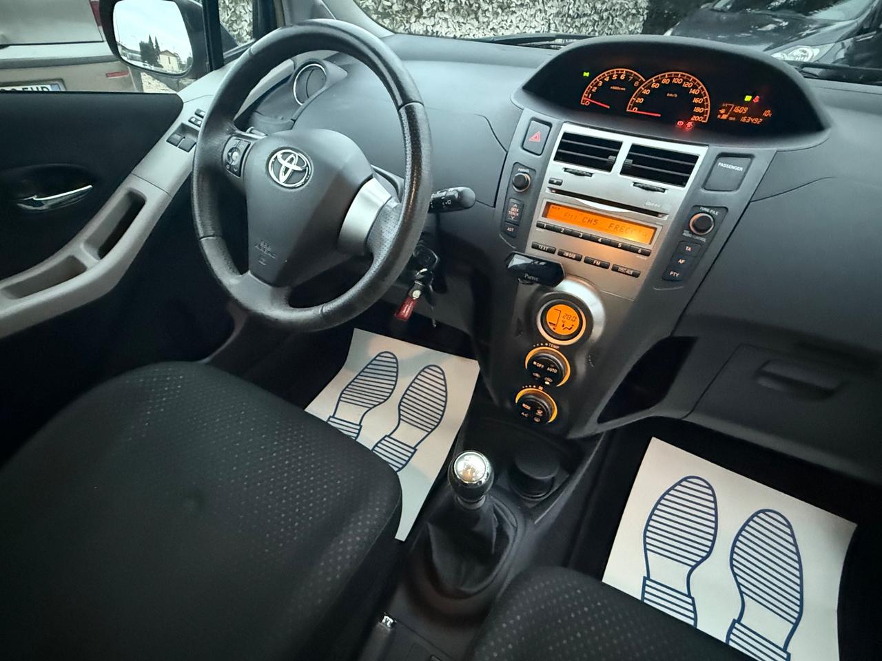 Toyota Yaris 1.3 5 porte Sol