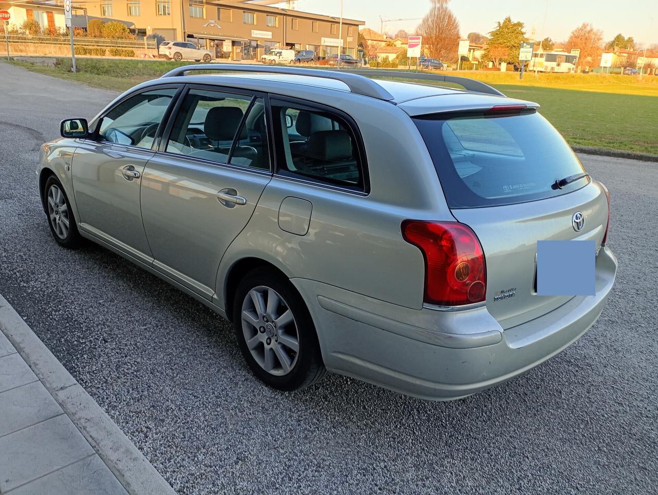 Toyota Avensis 2.2 D-4D 16V Station Wagon