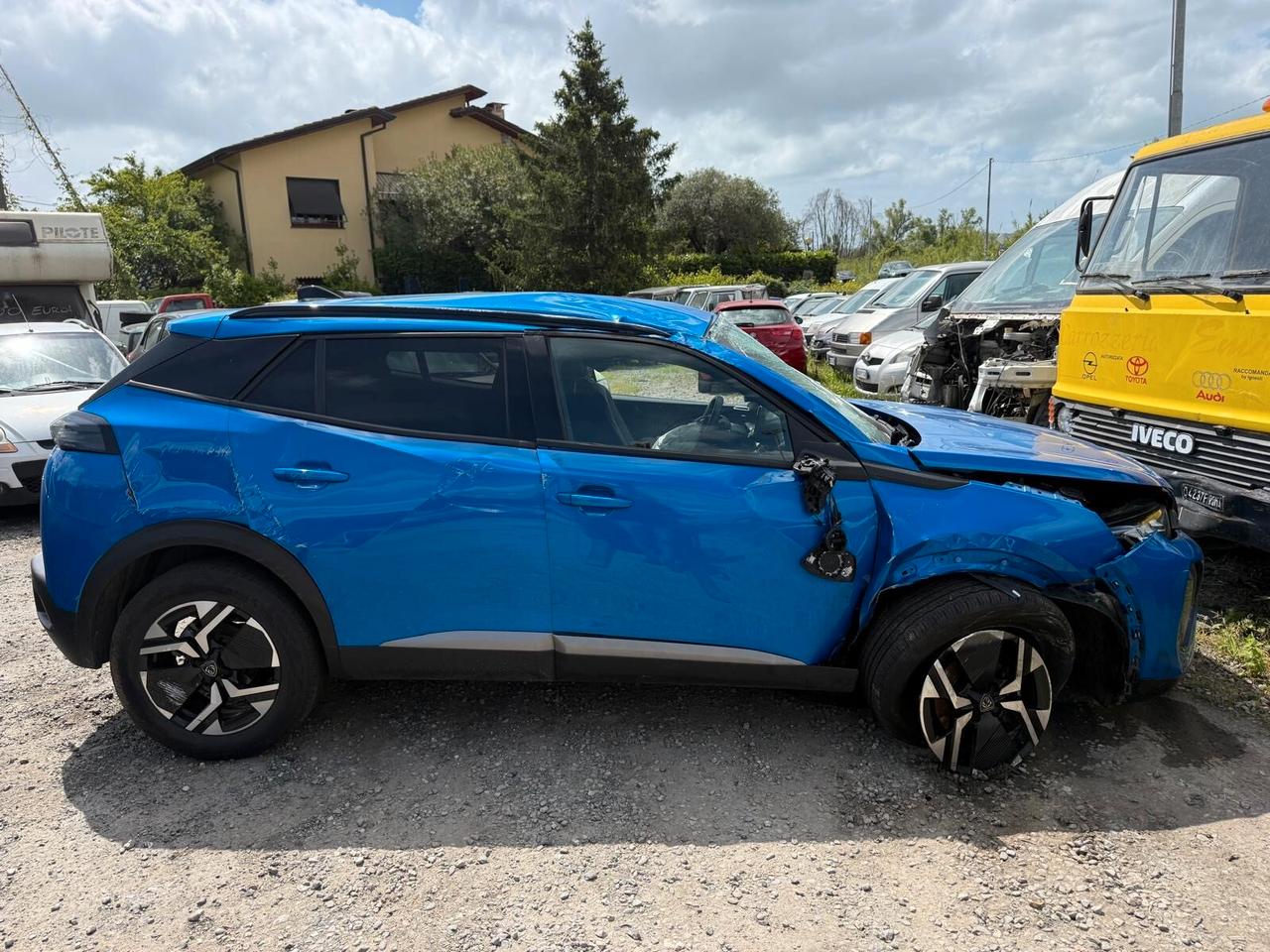 Peugeot 2008 PureTech 100 S&S Allure incidentata