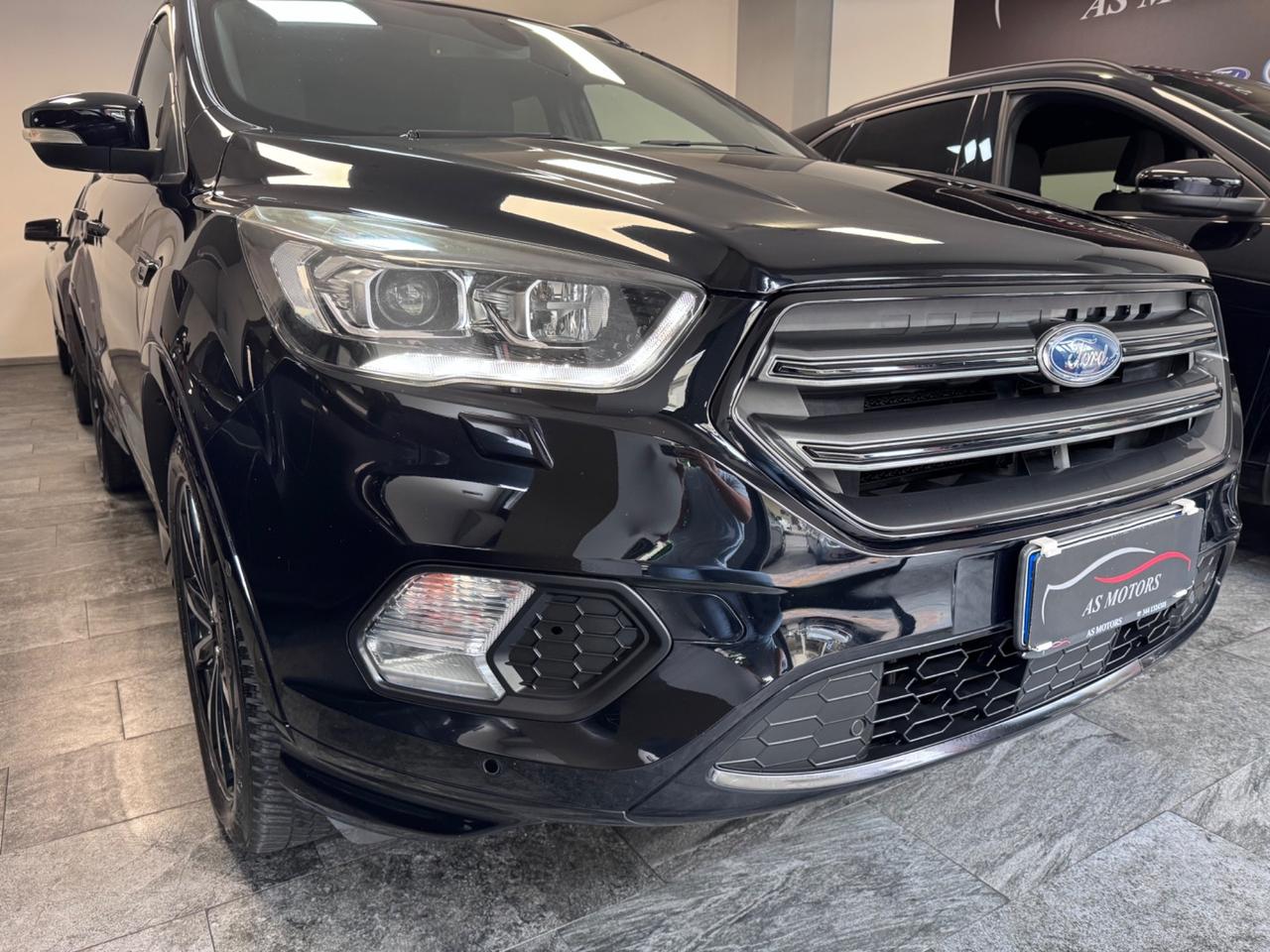 Ford Kuga 1.5 TDCI 120 CV S&S 2WD ST-Line