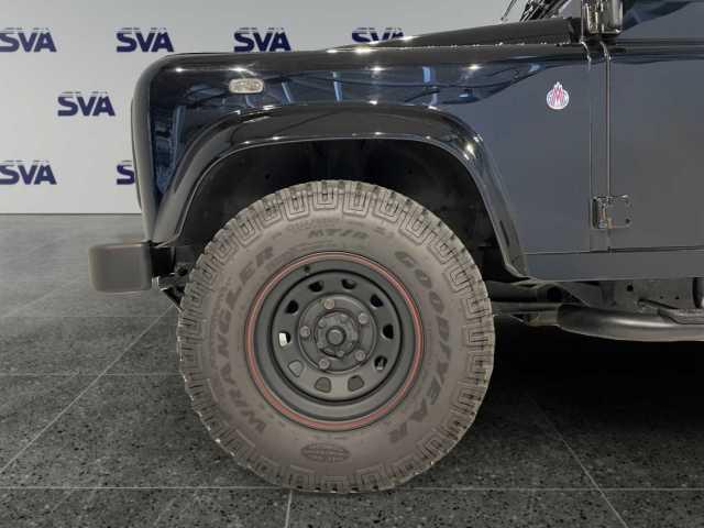 Land Rover Defender 110 2.4 TD4 Station Wagon SE