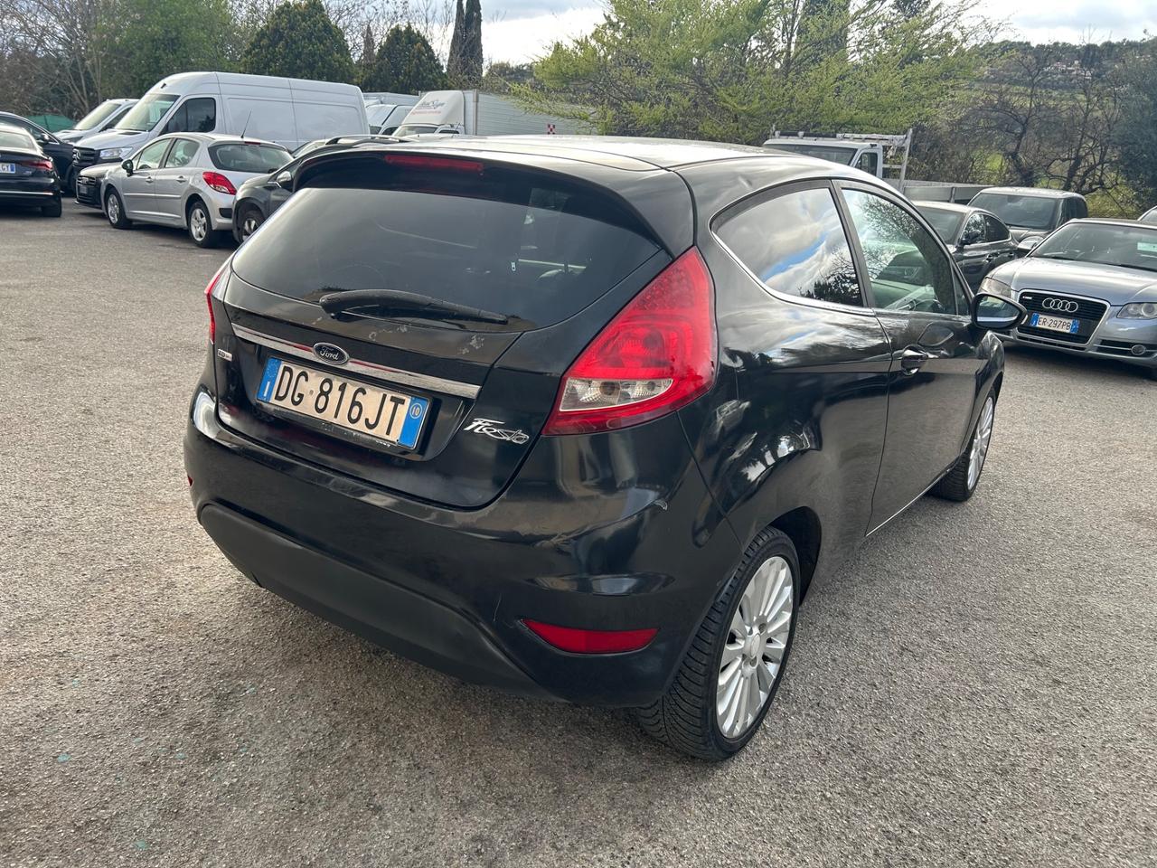 Ford Fiesta 1.4 TDCi 68CV 3 porte Titanium