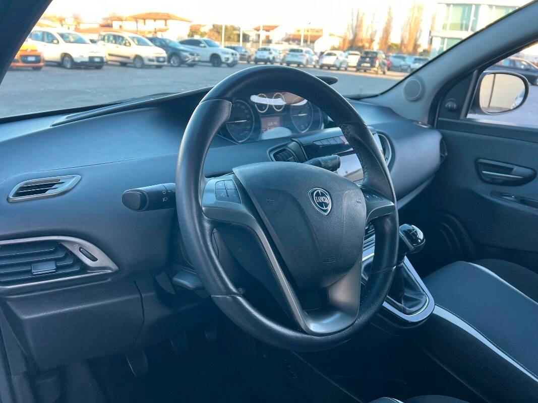 Lancia Ypsilon 1.3 mjt Gold s&s 95cv