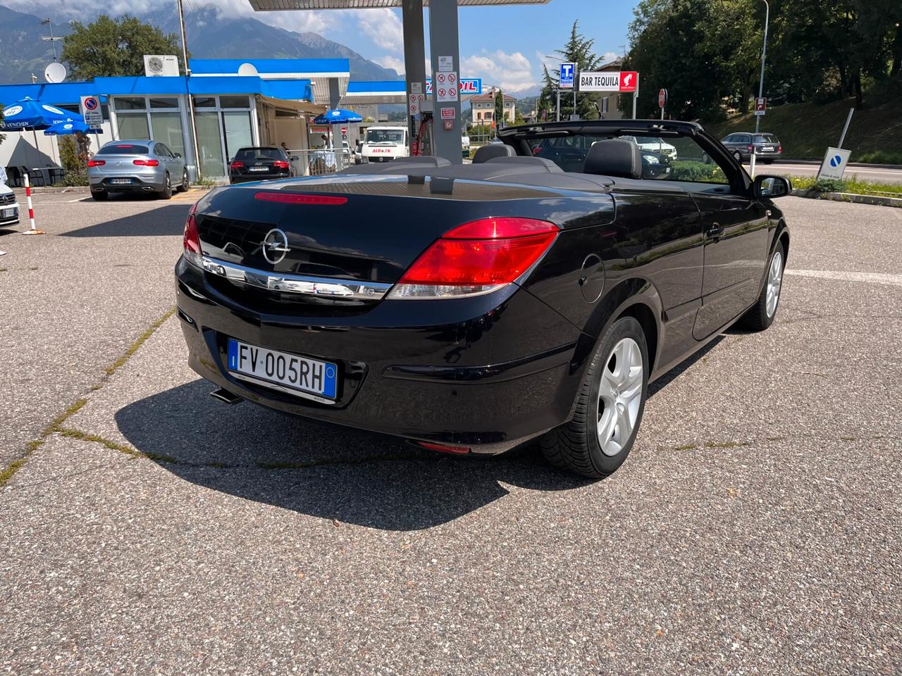 Opel Astra TwinTop 1.6 16V VVT Enjoy