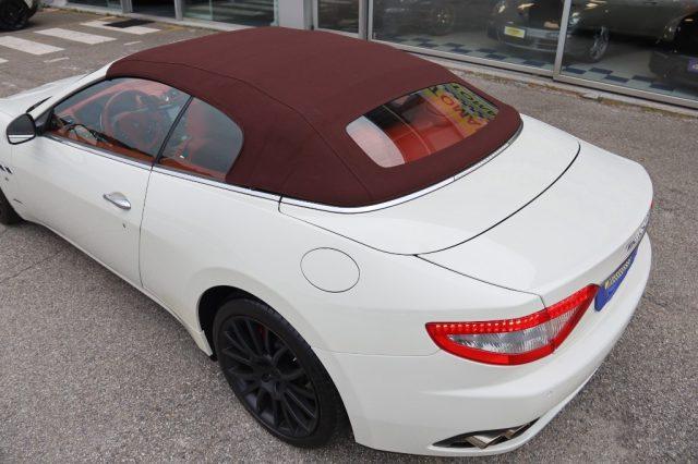 MASERATI GranCabrio 4.7 V8