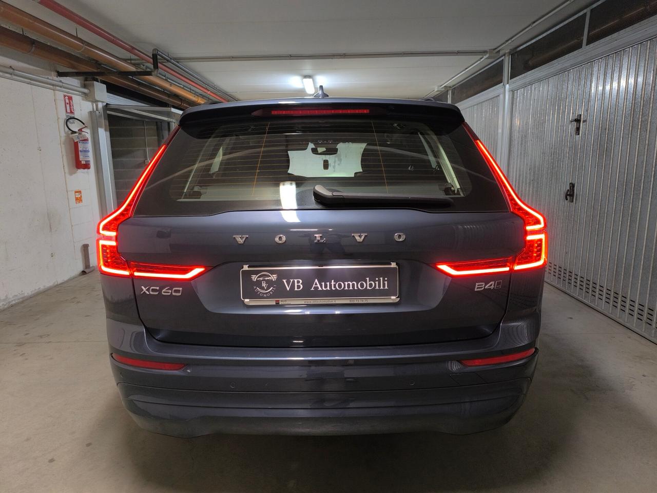 Volvo XC 60 XC60 B4 (d) AWD Geartronic Momentum Pro
