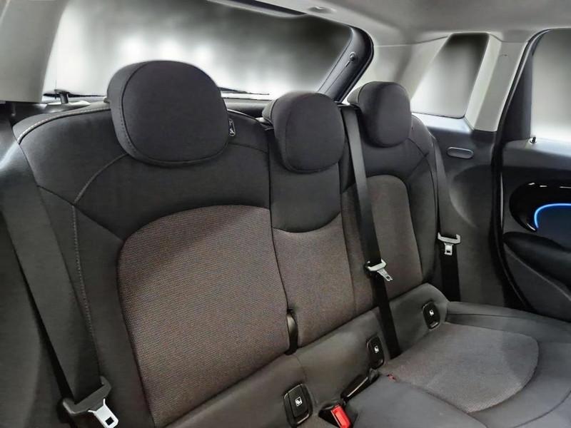 MINI COOPER CLASSIC AUTO 5 PORTE BERLINA