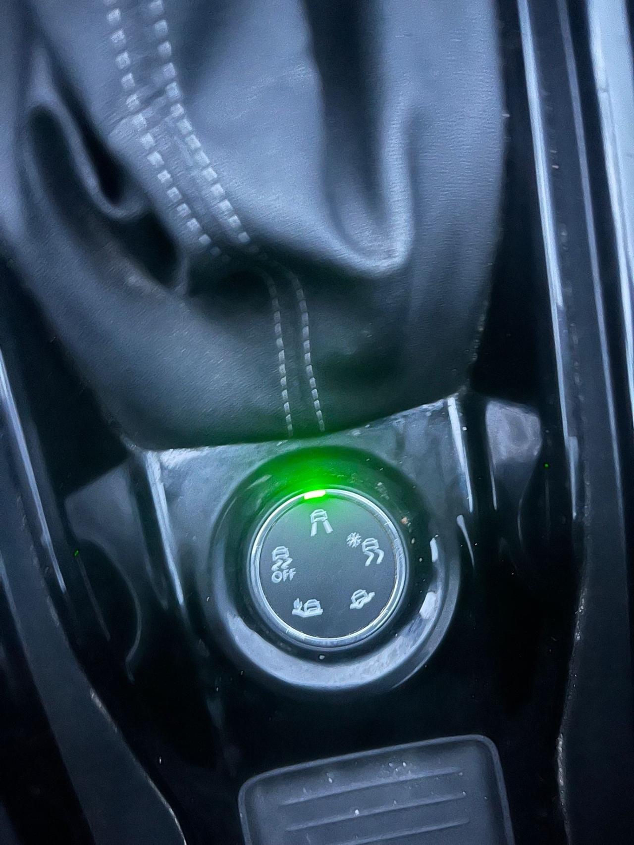 Peugeot 2008 1.5 Diesel - Neopatentati - Euro 6