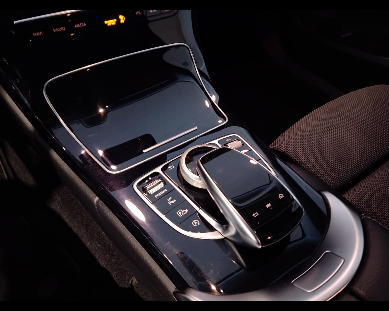 Mercedes-Benz Classe C-W205 2018 Berlina - C 220 d Sport Plus 4matic auto