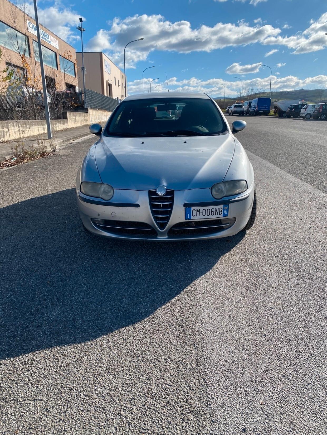 Alfa Romeo 147 1.9 JTD (115 CV) cat 3p. Distinctive