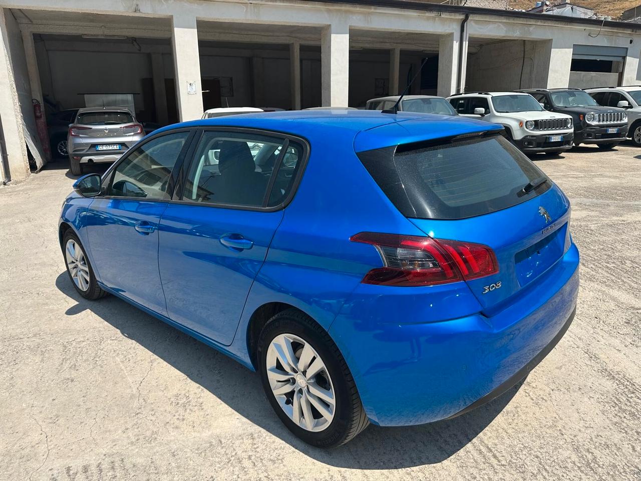 Peugeot 308 BlueHDi 100 S&S Active