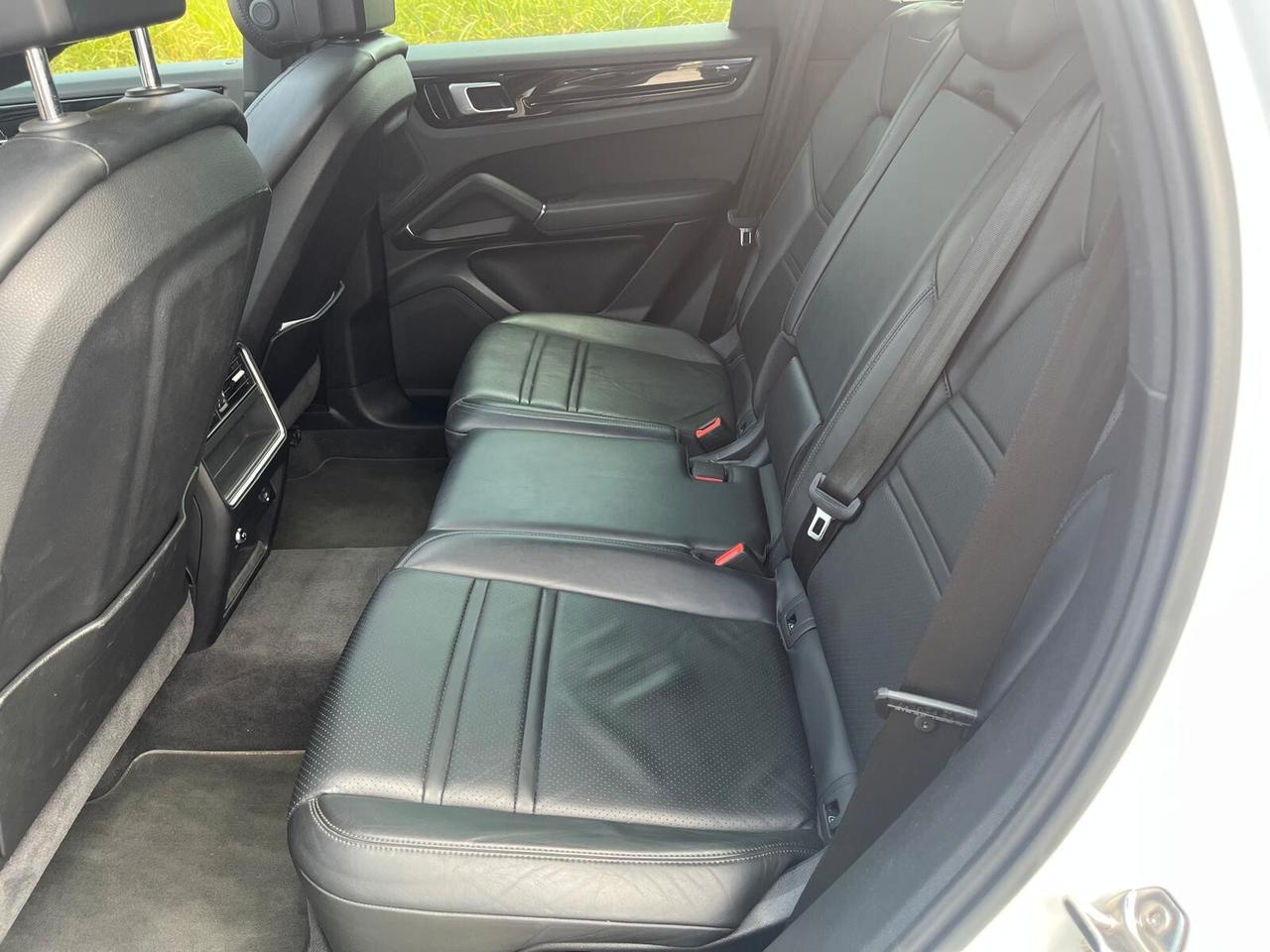 Porsche Cayenne 3.0 V6 E-Hybrid