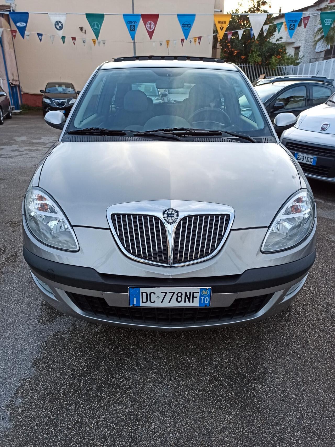 Lancia Ypsilon 1.2 Oro Tetto Panoramico Apribile