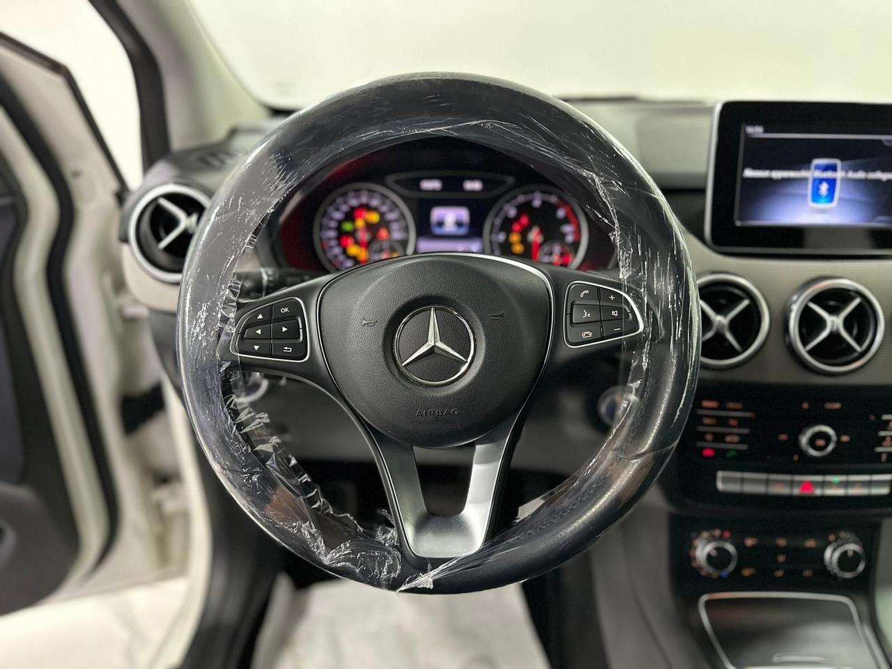Mercedes-benz B 200 d Automatic -GARANTITA-LED-2018