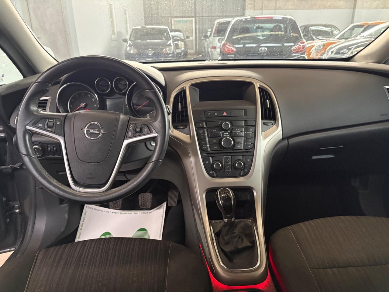 Opel Astra 1.6 115CV 5 porte Cosmo