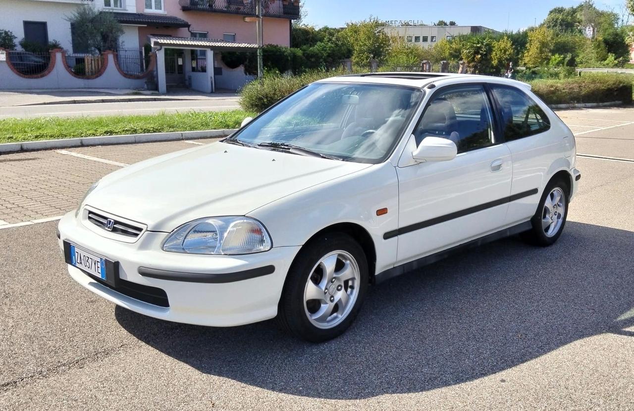 Honda Civic Coupé 1.6 16V V-TEC 160Cv EK4 Limited Edition