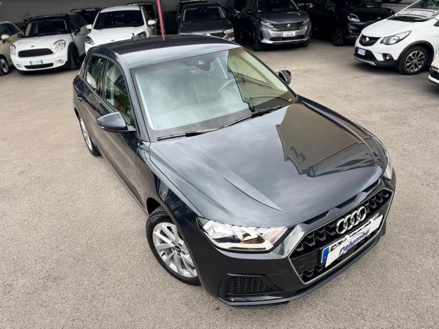 AUDI A1 SPB 25 TFSI S tronic Admired cock pit