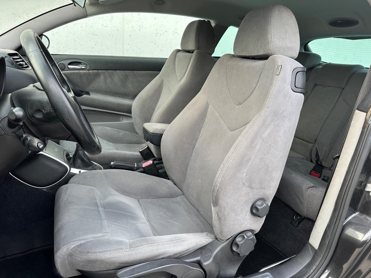 Alfa Romeo GT 1.8 16V TS