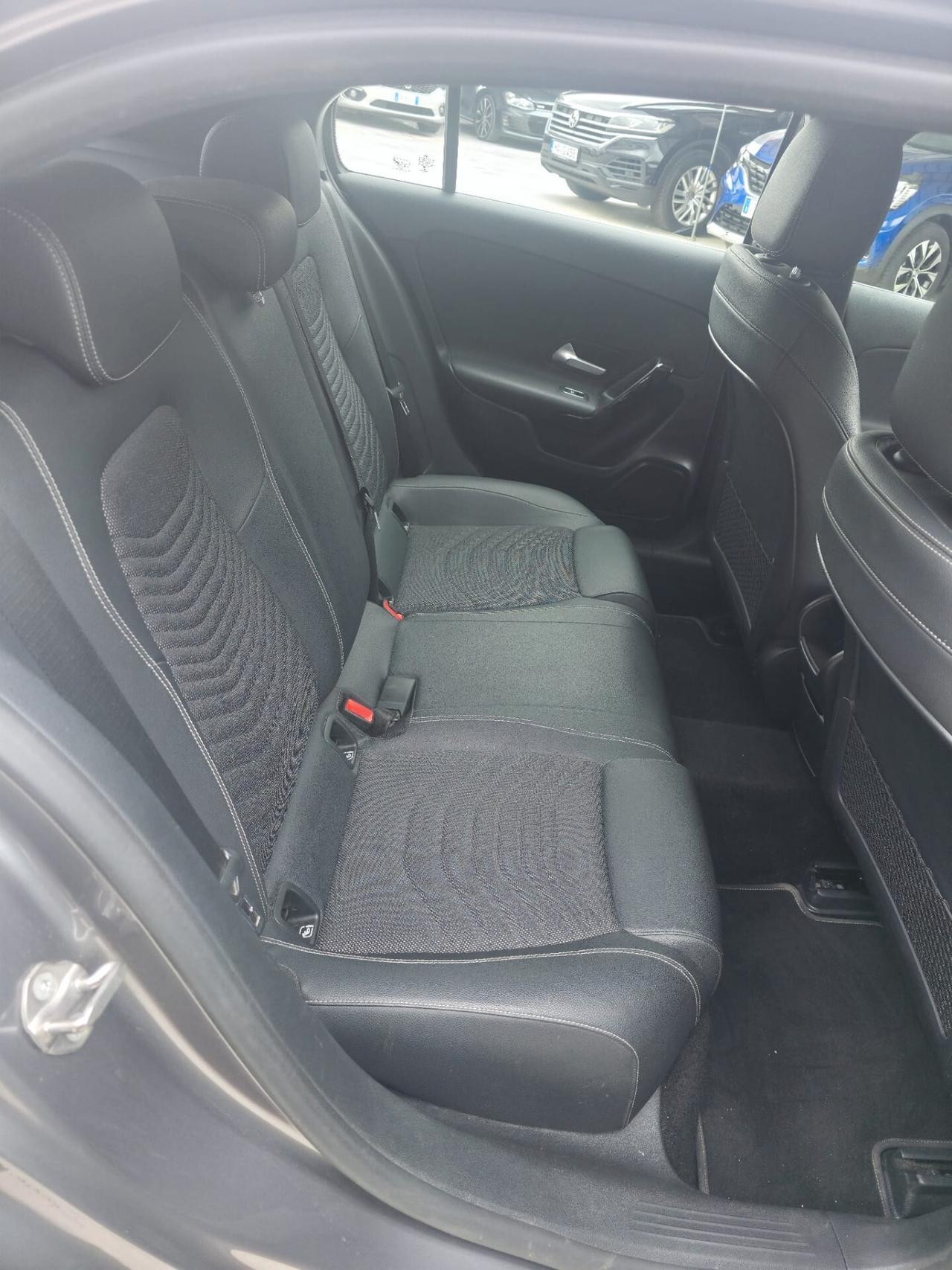 Mercedes-benz A 180 d Automatic Business Extra