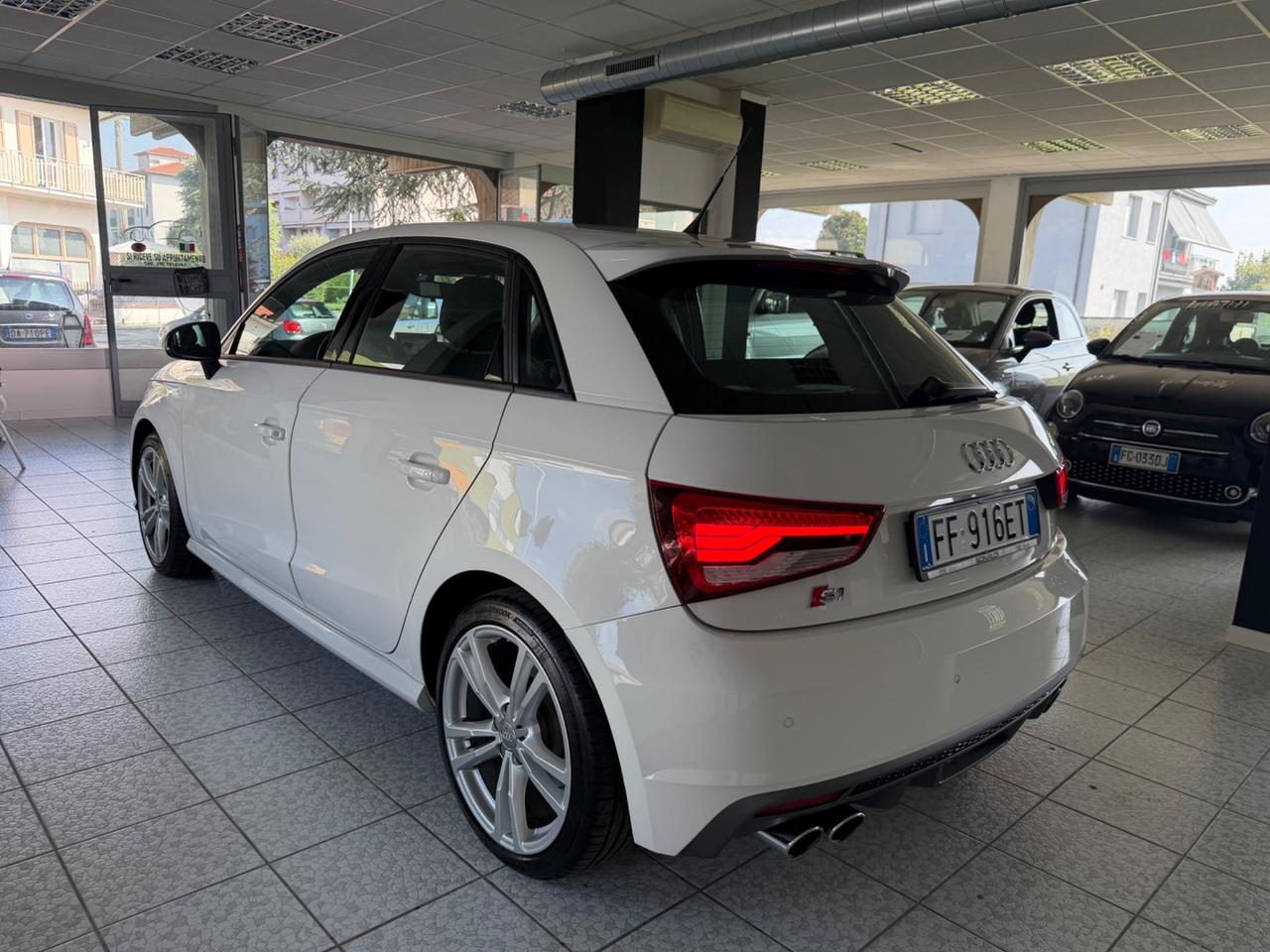 Audi A1 S1 SPB 2.0 TFSI quattro