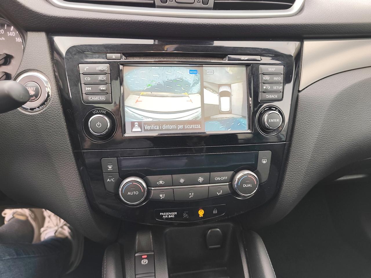 Nissan Qashqai 1.5 dCi 110cv TETTO E CAMERA