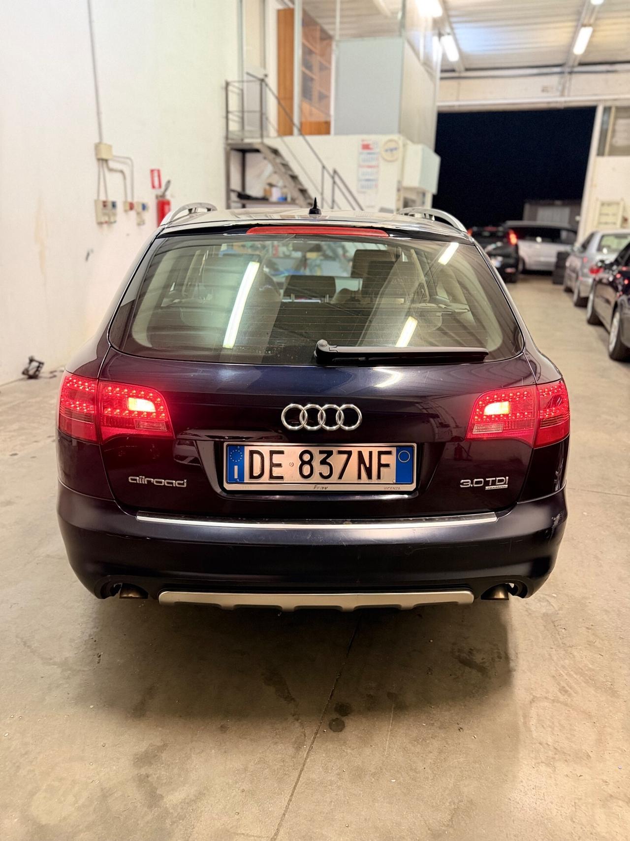 Audi A6 allroad 3.0TDI V6 4x4 full optional