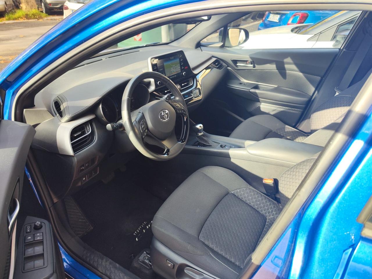 Toyota C-HR Hybrid Business NO OBBL. FINANZ.