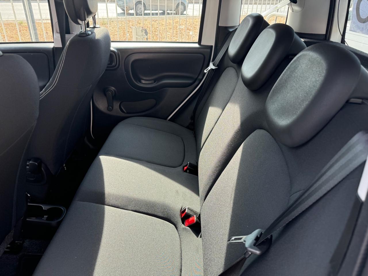 Fiat Panda Hybrid- NOLEGGIO GIORNALIERO