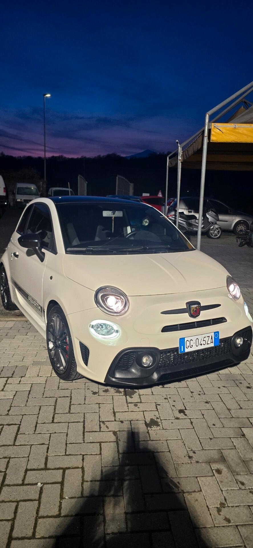 Abarth 595 1.4 Turbo T-Jet 180 CV Competizione