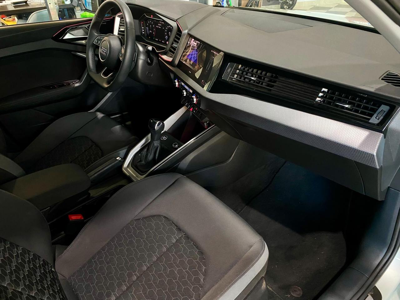 Audi A1 SPB 40 TFSI S tronic line edition-2025