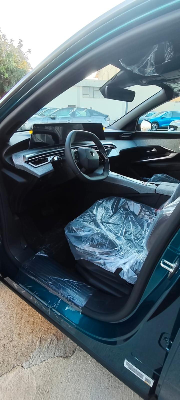 Peugeot 3008 Hybrid 145 e-DCS8Allure