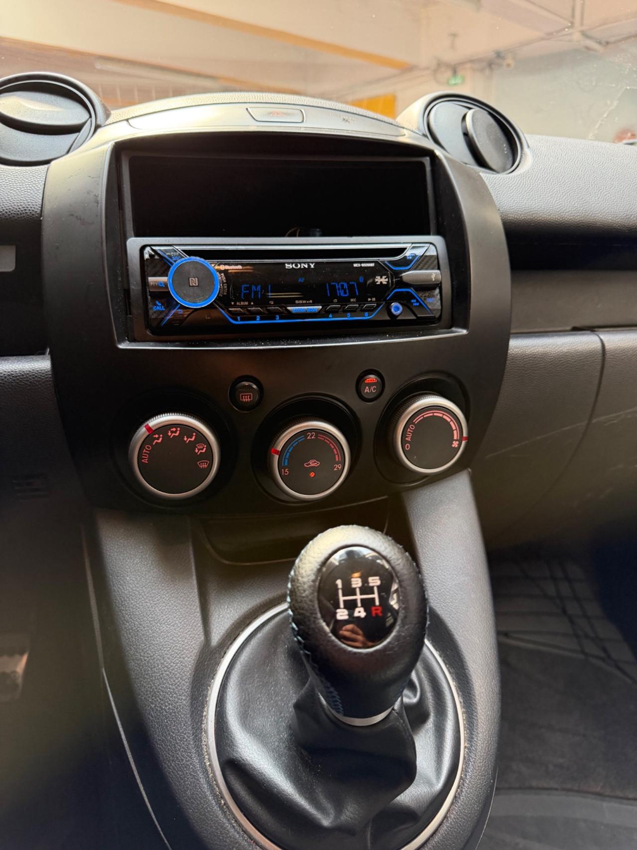 Mazda 2 Mazda2 1.5 Neopatentati Euro 4
