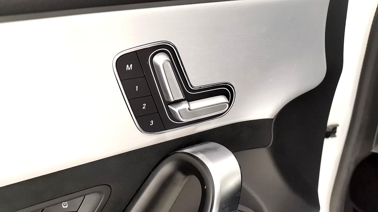 Mercedes-Benz CLA Sh.Brake - X118 - CLA Shooting Brake 200 d Premium auto