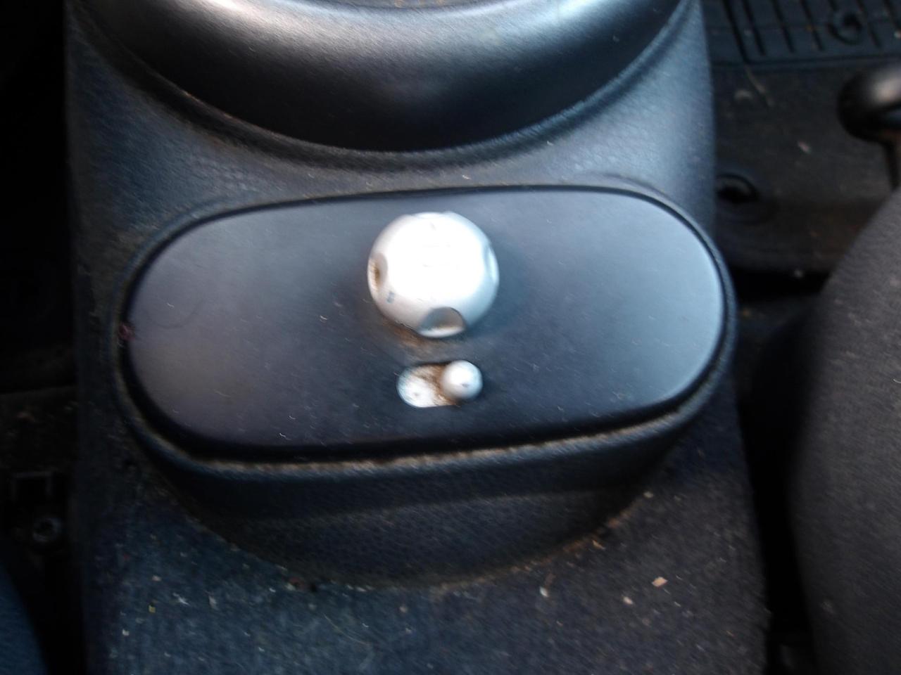 Mini 3 Porte One D De Luxe 1.4