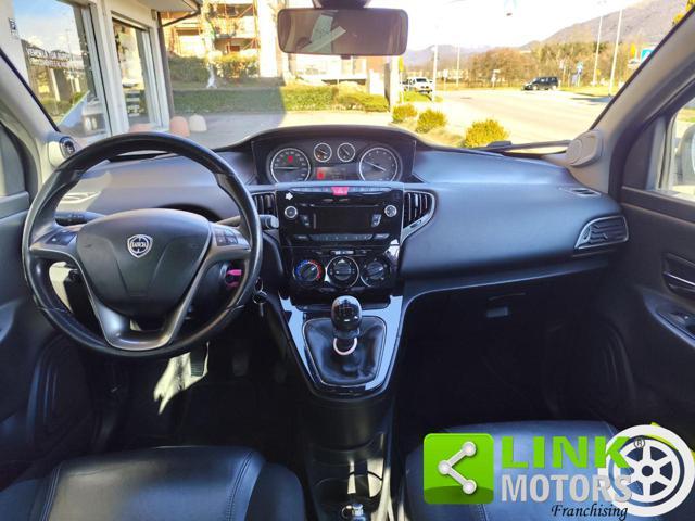 LANCIA Ypsilon 1.2 69 CV 5 porte Platinum