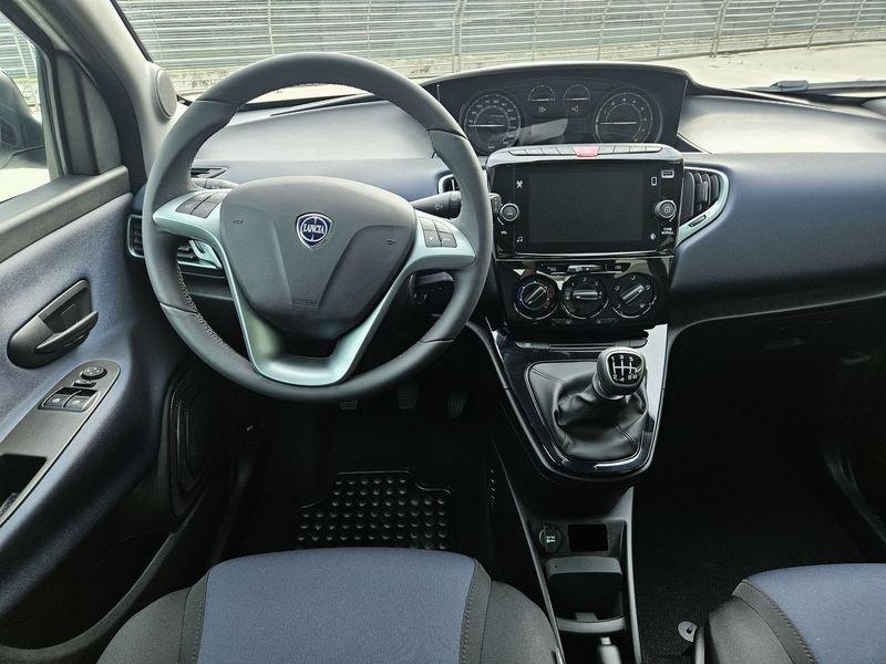 Lancia Ypsilon 1.0 FireFly 5 porte S&S Hybryd Gold con BONUS EASY GO'