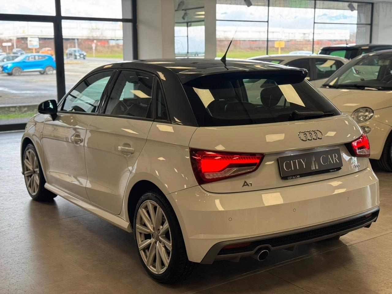 Audi A1 Sportback 1.4 TDI 90cv S-line