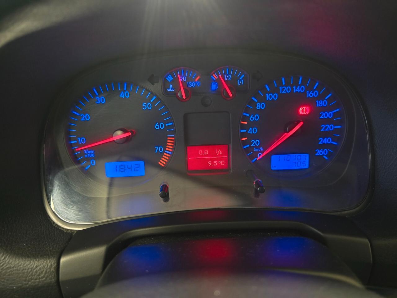 Volkswagen Golf 1.6 16V FSI 3p. Comfortline