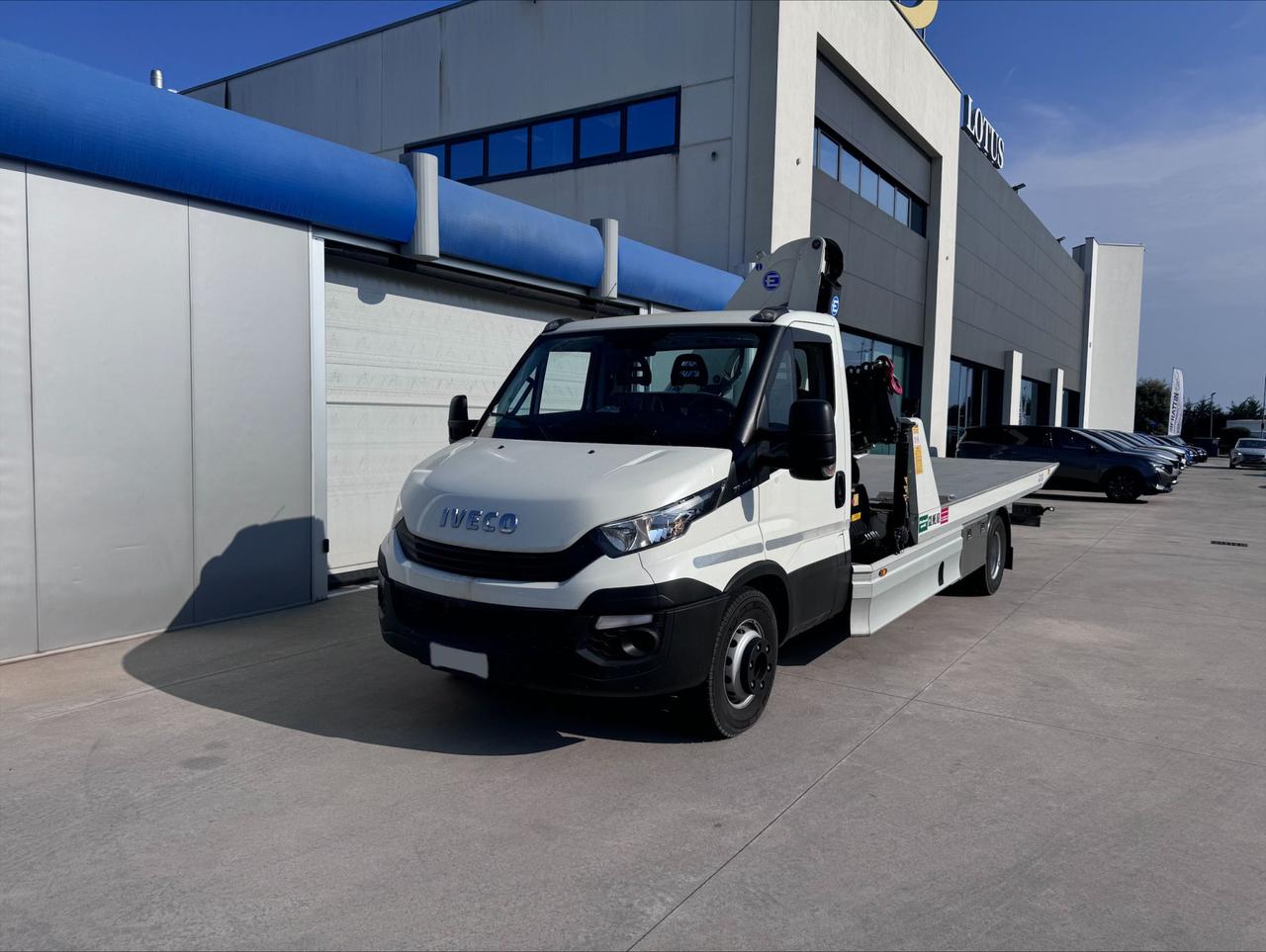 IVECO DAILY 70 C 18 CARROATTREZZI