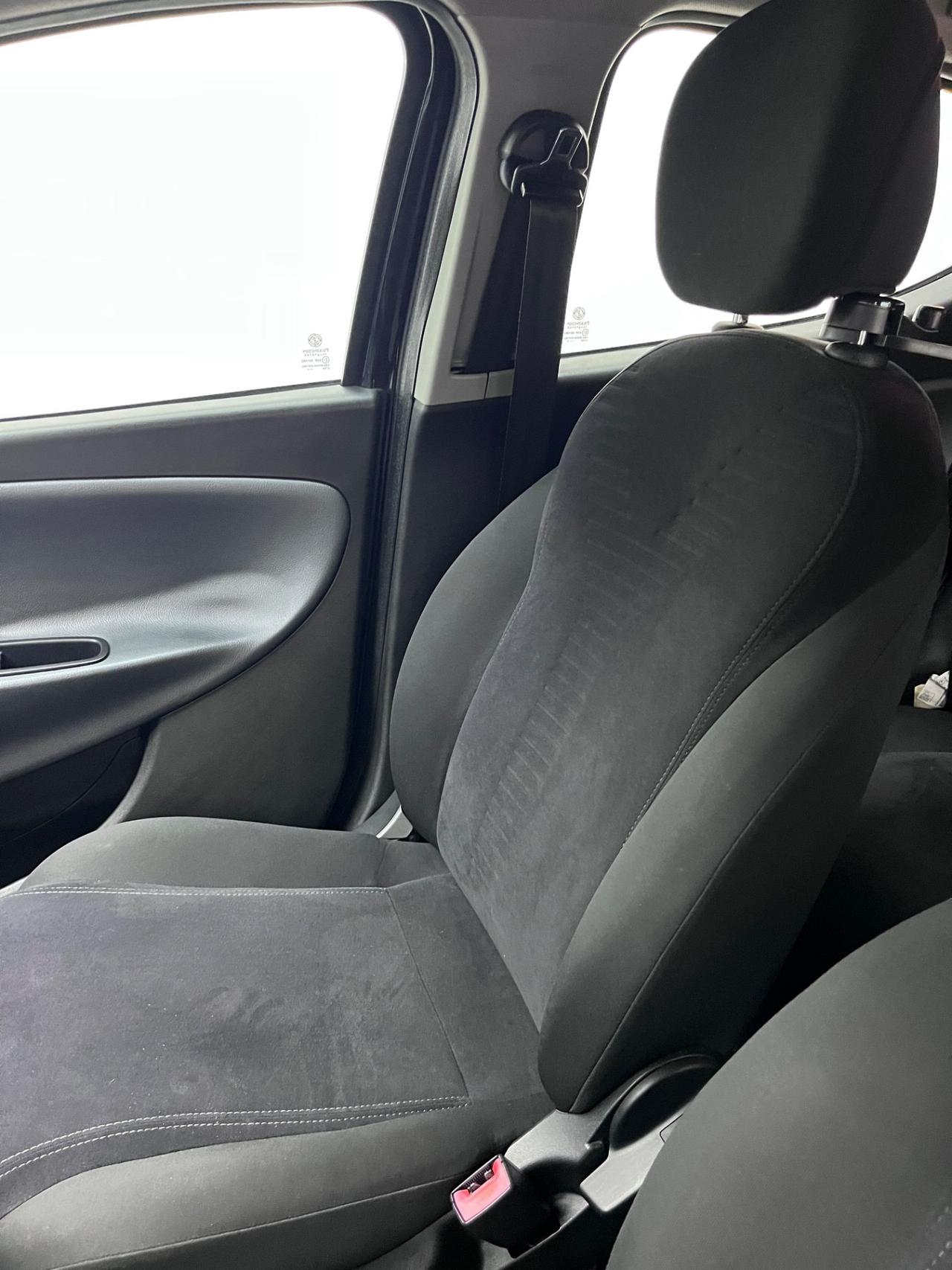 Lancia Ypsilon 1.3 MJT 16V 95 CV 5 porte S&S Gold